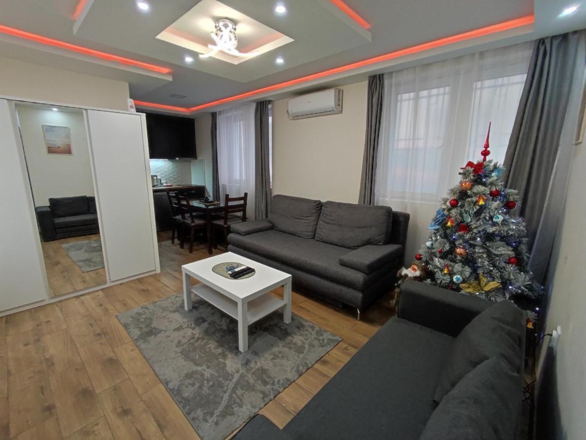Apartments Wolf ベオグラード エクステリア 写真